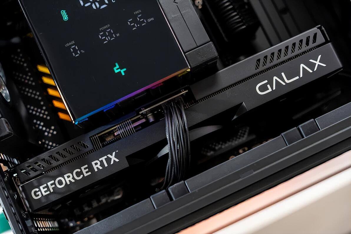风冷小钢炮装机指南:ROG X670E GENE + 4070Ti SUPER 金属大师 + 机械大师 F36 飞行家